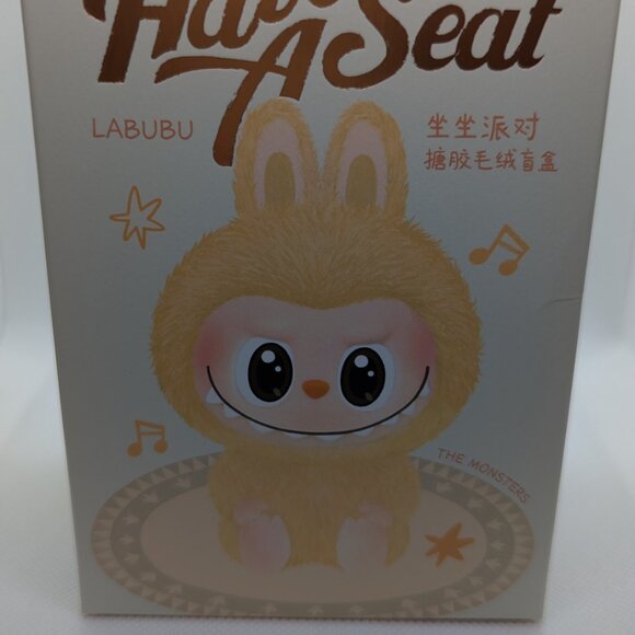 Have A Seat Labubu Dada - Picture 2 of 4